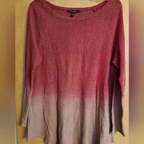 Olivia Sky Women's Large Maroon Ombre pink Pullover Top Shirt - Picture 1 of 3